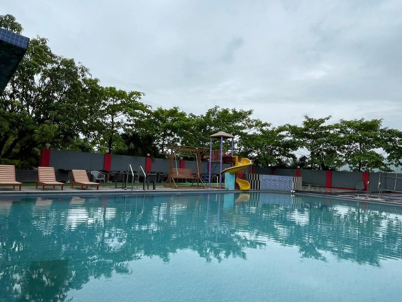 Wayfare Sp Resort Panvel Zewnętrze zdjęcie
