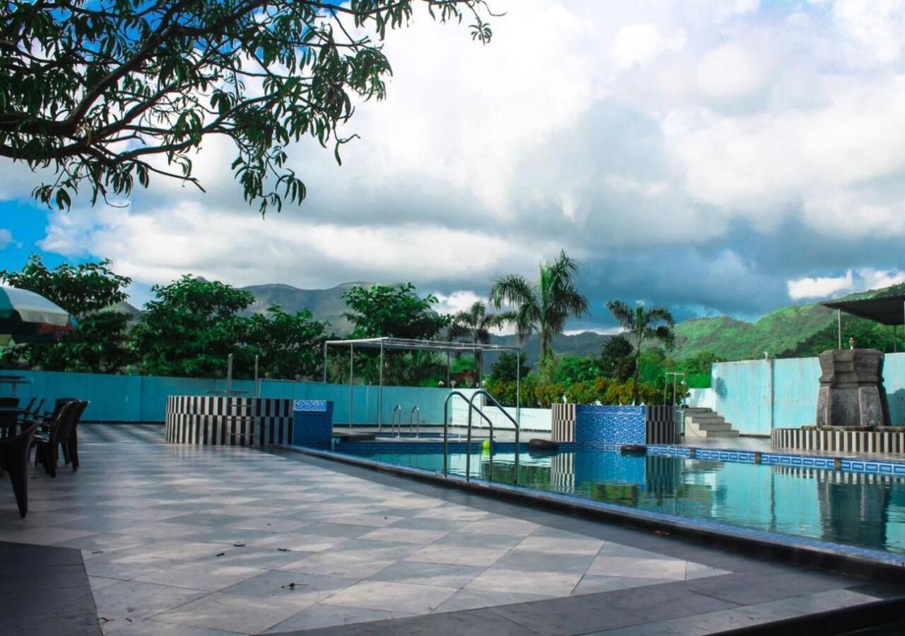 Wayfare Sp Resort Panvel Zewnętrze zdjęcie